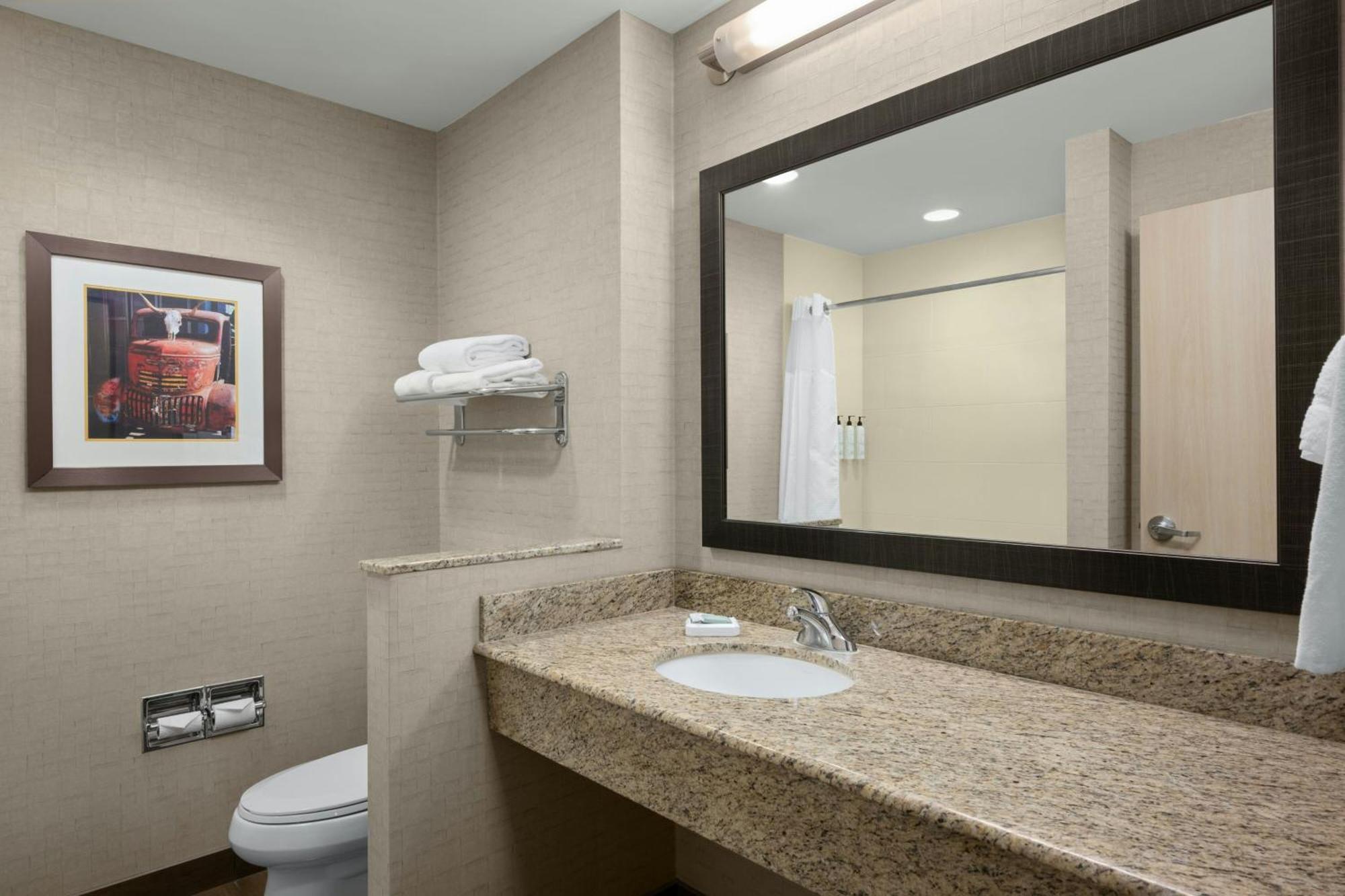 Hotel Fairfield & By Marriott