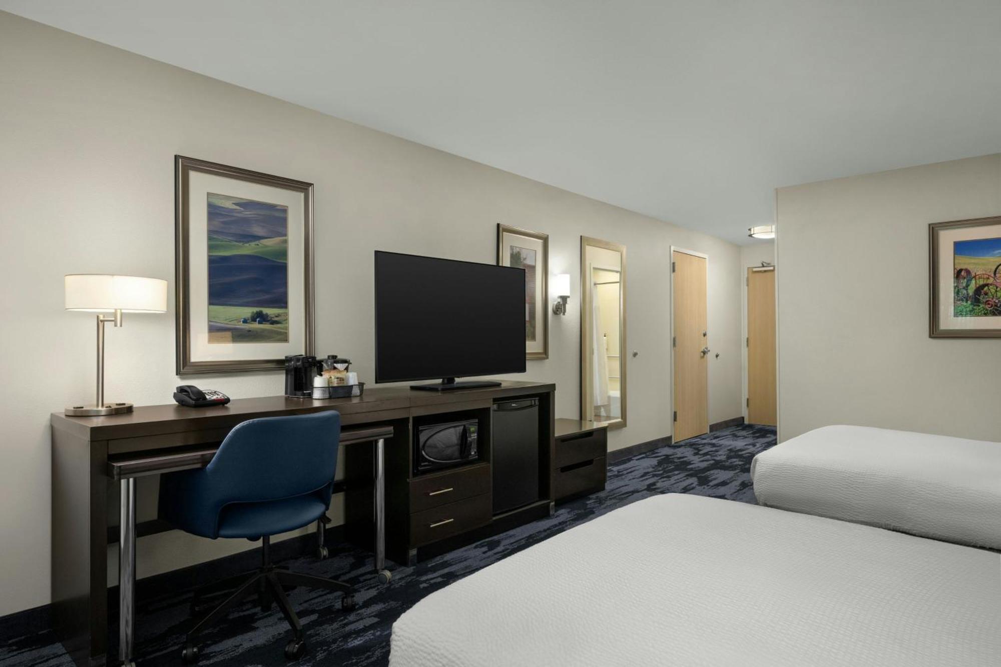 Fairfield & By Marriott Hotel 3*